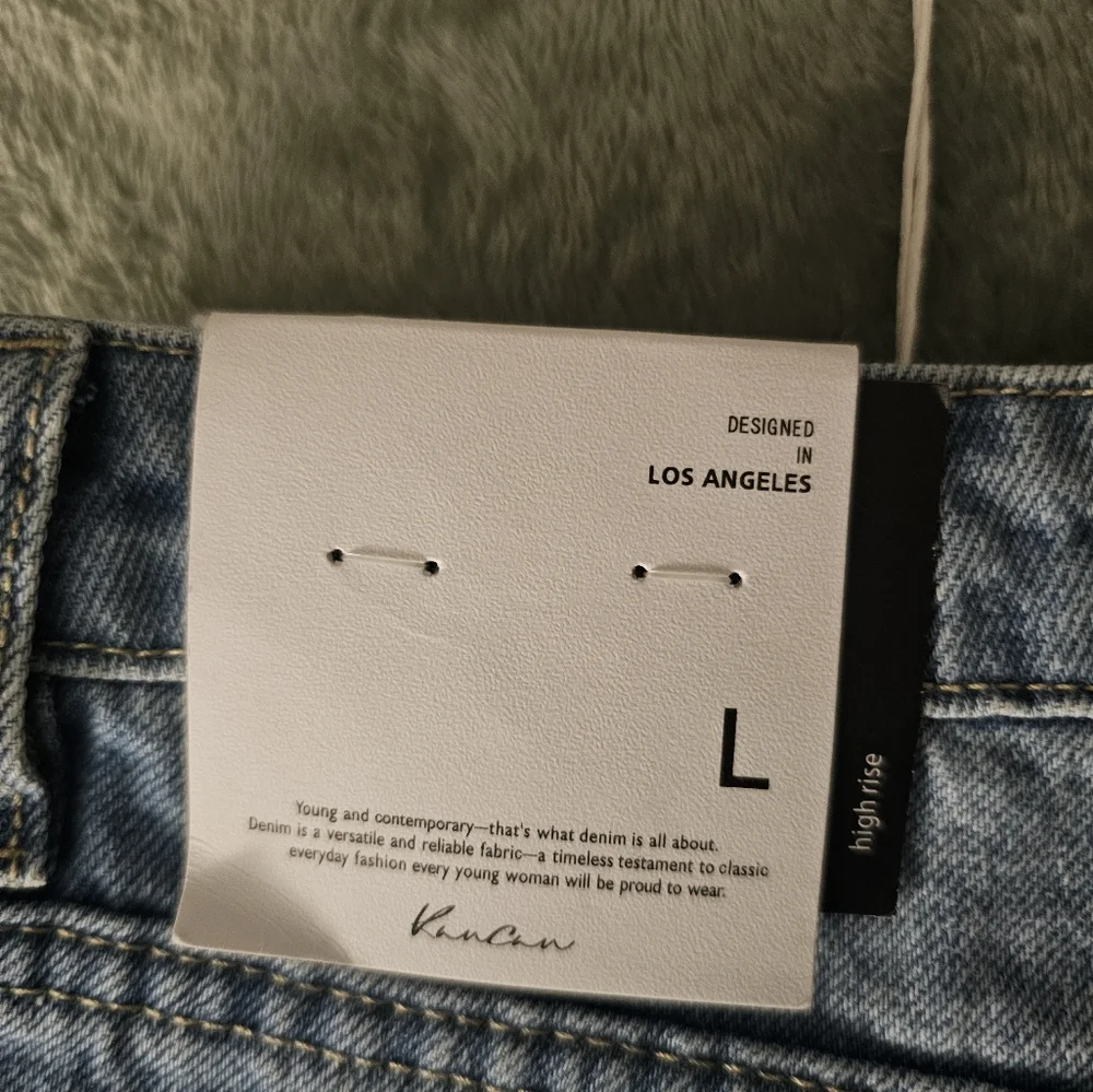 KanCan Light Blue Distressed Jean Shorts Size L - Picture 5 of 6